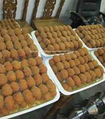 বিক্রমপুর মিষ্টান্ন ভান্ডারের ১ নং চমচম